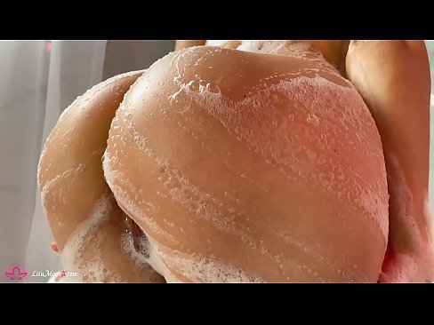 ❤️ Brunette dushda kuchli orgazm uchun vibrator bilan mushukni onanizm qiladi ️ Super porno uz.robosexshop.ru ﹏